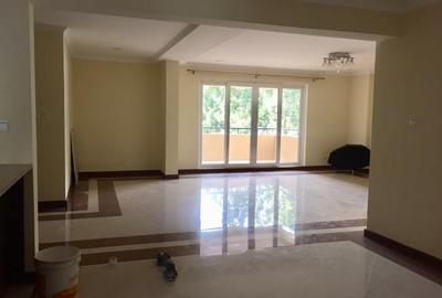 3 Bed Apartment with En Suite in Kilimani