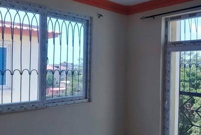 3 Bed Apartment with En Suite in Mtwapa - 2