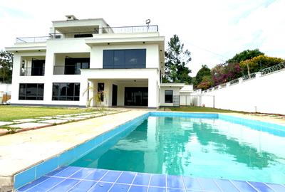 5 Bed Villa with En Suite in Loresho