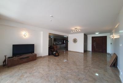 4 Bed Apartment with En Suite at Westlands Rd - 3