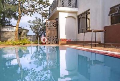 7 Bed Villa with En Suite at Hillcrest Road