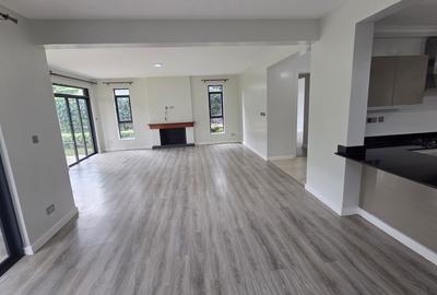 5 Bed Townhouse with En Suite at Paradise - 4