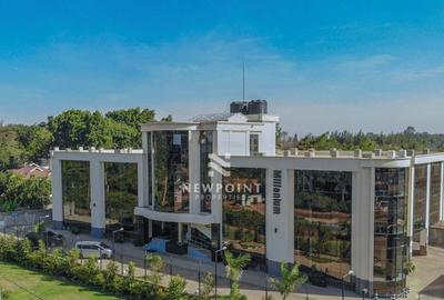 3,389 ft² Office with Backup Generator in Karen