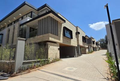 5 Bed Townhouse with En Suite at Kyuna Grovelia Grove