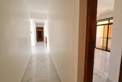 Serviced 3 Bed Apartment with En Suite at Moyne Drive - 3