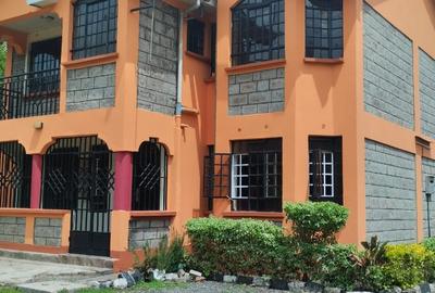 5 Bed Townhouse with Walk In Closet at Safari Park