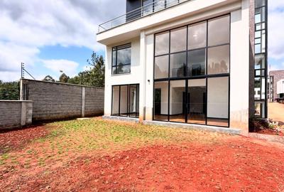 4 Bed Townhouse with En Suite in Kitisuru