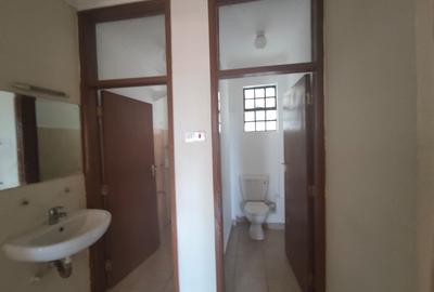 1 Bed Apartment with Backup Generator in Westlands Area - 3