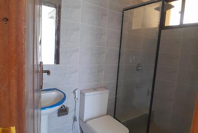 2 Bed Apartment with En Suite in Mtwapa - 4