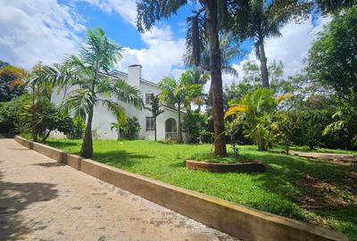 4 Bed House with En Suite in Runda