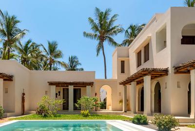 3 Bed House with En Suite at Off Turtle Bay Road - 2