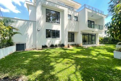 5 Bed Townhouse with En Suite in Lavington