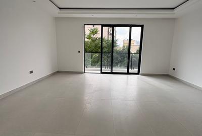 2 Bed Apartment with En Suite in Brookside - 2