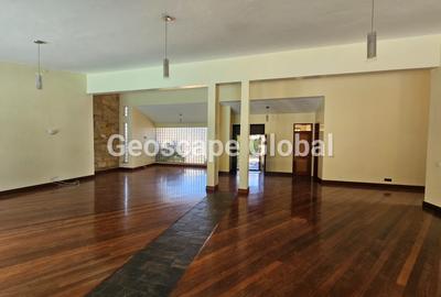 4 Bed House with En Suite in Runda - 3