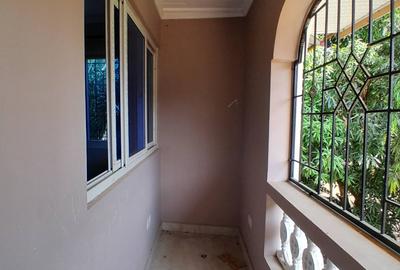 3 Bed Villa with En Suite in Mtwapa - 2