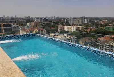 Serviced 2 Bed Apartment with En Suite at Sports Road