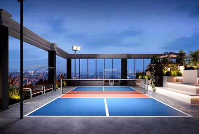 Studio Apartment with En Suite at Lantana - 4