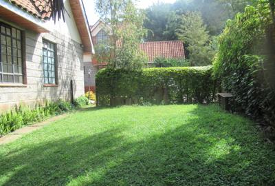 4 Bed Townhouse with En Suite at Lavington - 3