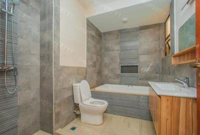 Serviced 3 Bed Apartment with En Suite in Kileleshwa