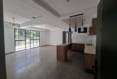 2 Bed Apartment with En Suite in Riverside - 3