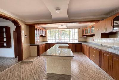 8 Bed Villa with En Suite in Muthaiga - 3