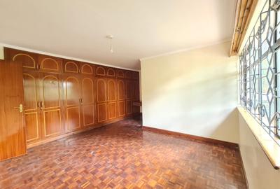 5 Bed Townhouse with En Suite at Grevillea Groove