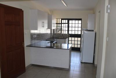 3 Bed Apartment with En Suite in Ngong Road