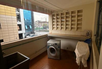 Serviced 3 Bed Apartment with En Suite in Kilimani - 4