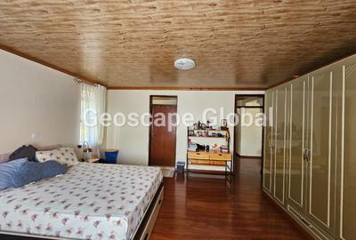 5 Bed House with En Suite in Kitisuru