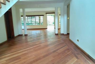 5 Bed Townhouse with En Suite in Lavington