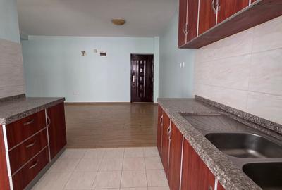 3 Bed Apartment with En Suite in Lavington - 2
