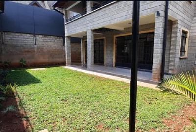 5 Bed Townhouse with En Suite in Lavington - 2