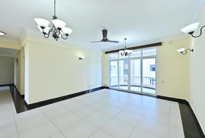 4 Bed Apartment with En Suite in Kizingo - 3