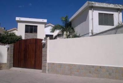 3 Bed House with En Suite in Mkomani - 2