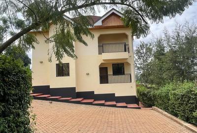 4 Bed Villa with En Suite in Kiambu Road