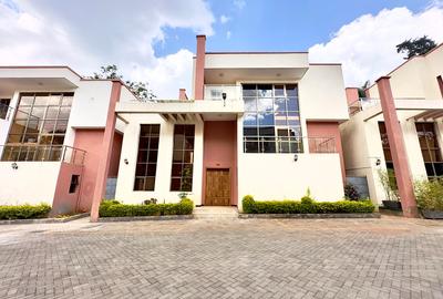 5 Bed Townhouse with En Suite in Lavington