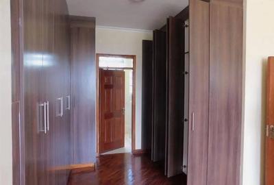 4 Bed Townhouse with En Suite in Kiambu Road - 4