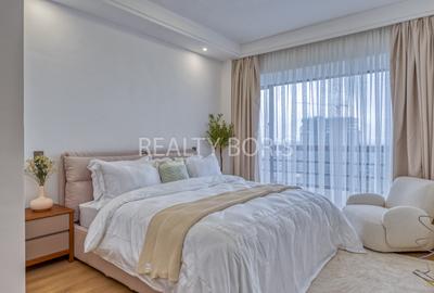 Serviced 2 Bed Apartment with En Suite at Riverside Drive - 4