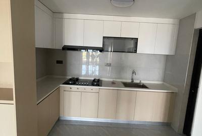 3 Bed Apartment with En Suite in Riverside - 3