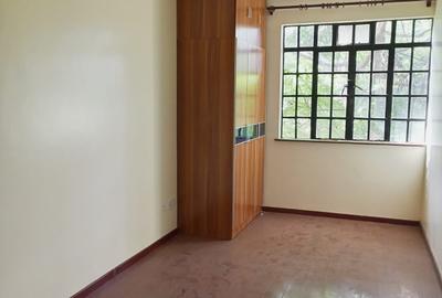 2 Bed Apartment with En Suite in Lavington - 4