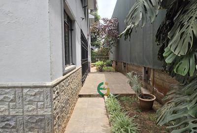 4 Bed Townhouse with En Suite at Mugumo Road - 2