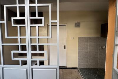 3 Bed Townhouse with En Suite in Lavington - 4