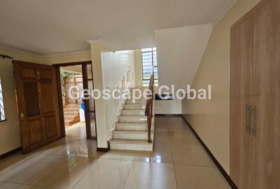 4 Bed House with En Suite in Runda - 4
