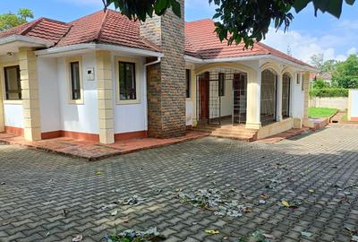 4 Bed House with En Suite in Runda