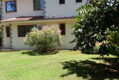 4 Bed House with En Suite at Vipingo