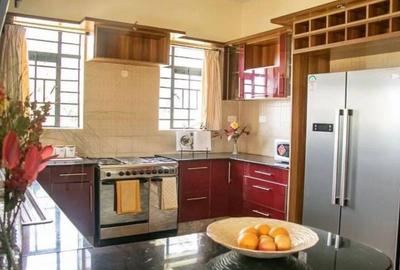 5 Bed Townhouse with En Suite in Kitisuru - 2