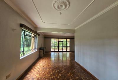 5 Bed House with En Suite in Nyari - 2