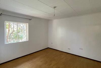 4 Bed House with En Suite in Kyuna - 4