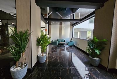 2 Bed Apartment with En Suite in Riverside - 2