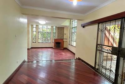 5 Bed Townhouse with En Suite at Lavington Green - 4